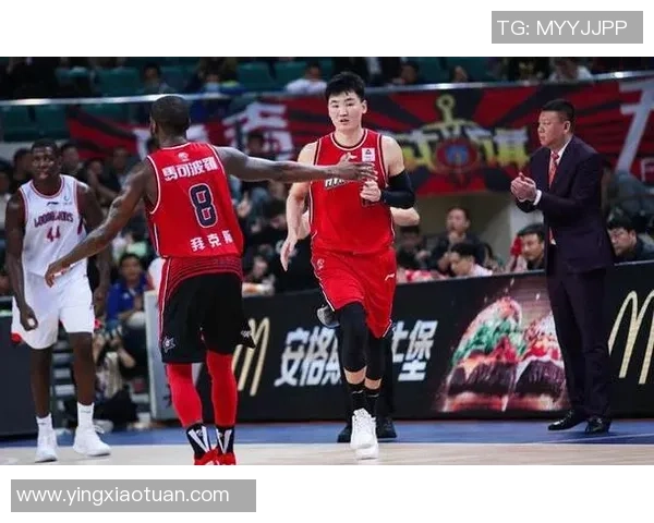 深圳足球队以76分领跑奥运会积分榜展现强劲实力和团队合作精神