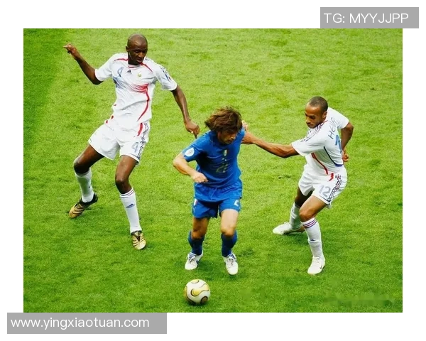 足球明星背后的故事他们的真实姓名揭晓与传奇人生的关系 足球明星背后的故事他们的真实姓名揭晓与传奇人生的关系